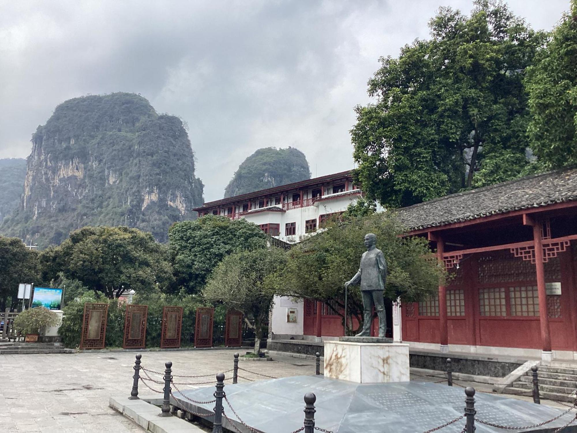 Lazzy Inn Yangshuo Exterior photo