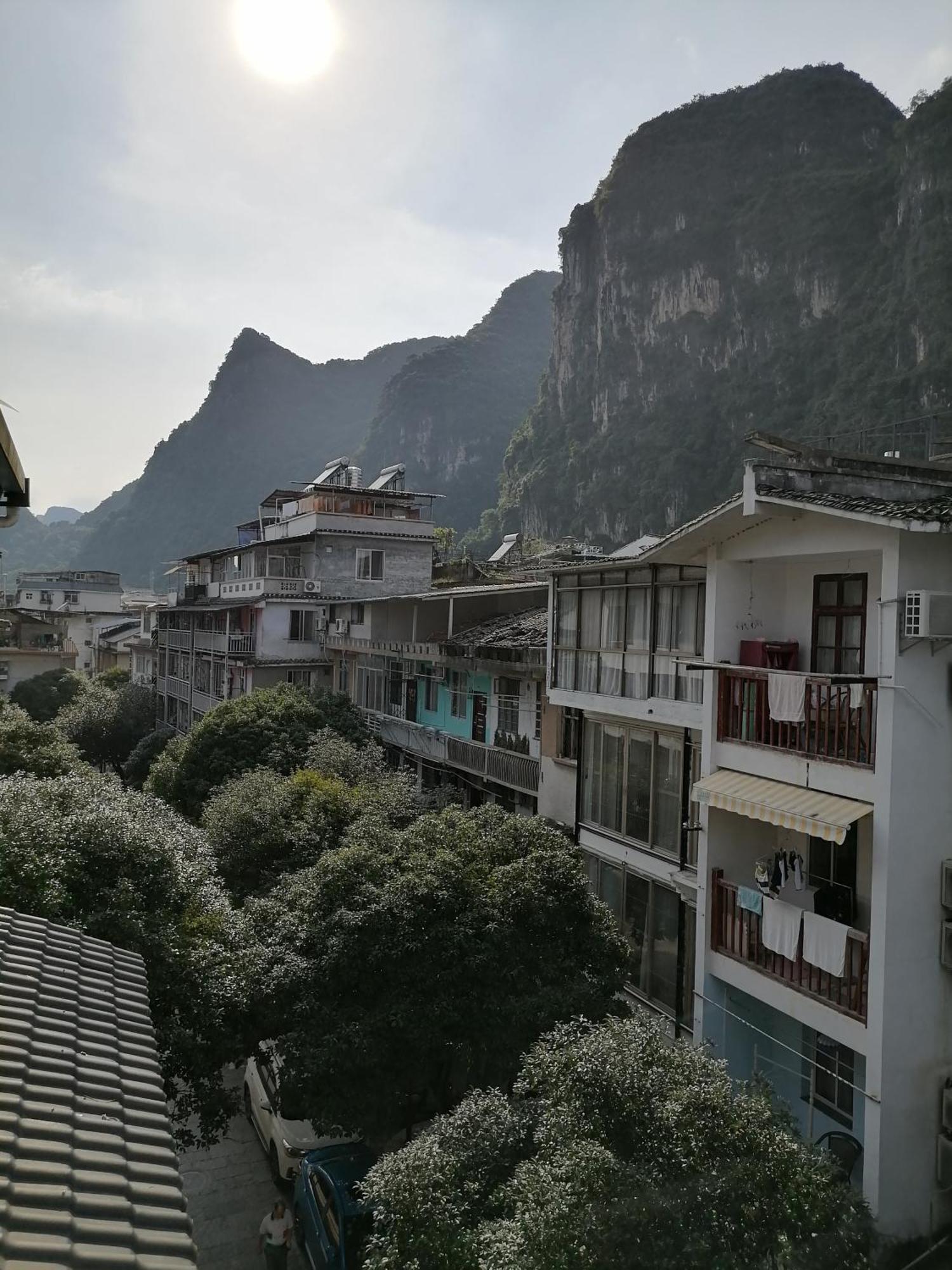 Lazzy Inn Yangshuo Exterior photo